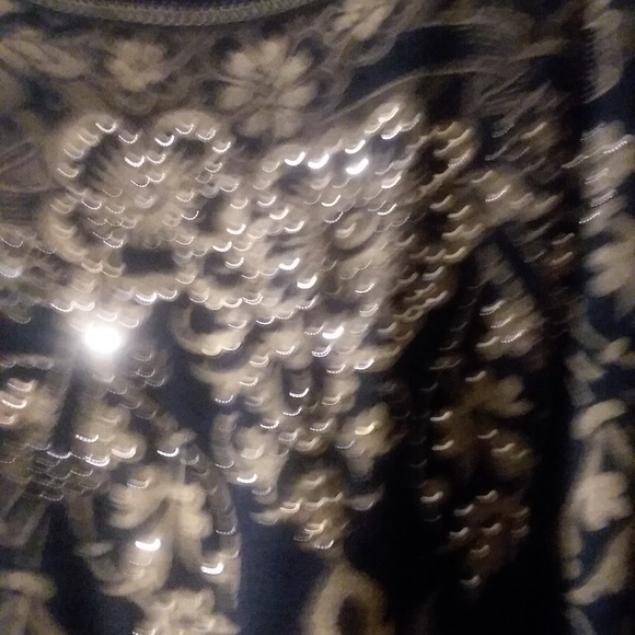 Dress Barn 3/4 sleeve embellished top - Picture 3 of 3